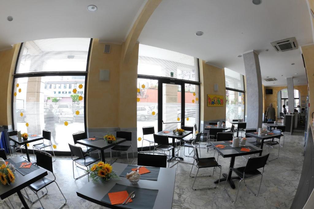 Hotel Ferrari Chiavari Exterior foto